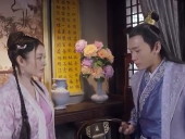点击观看《狂妃千寻 完整版》
