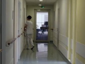 点击观看《《精神病院12天》高清完整版》